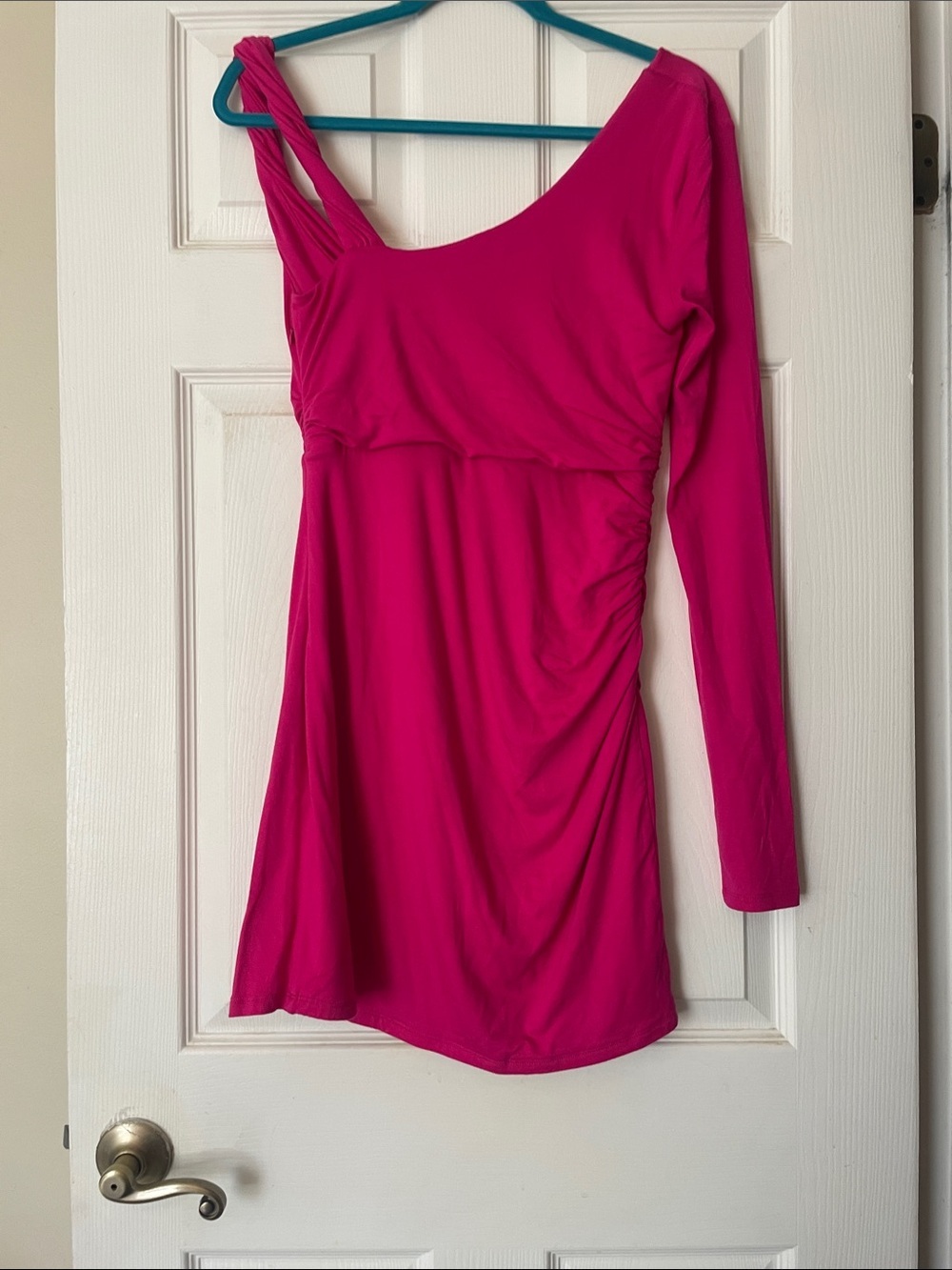 One-Shoulder Fuchsia Ruched Mini Dress - Picture 8 of 9